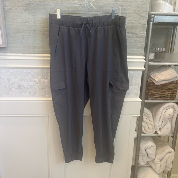 Large all in motion lightweight gray joggers cargo pockets drawstring - Picture 3 of 12